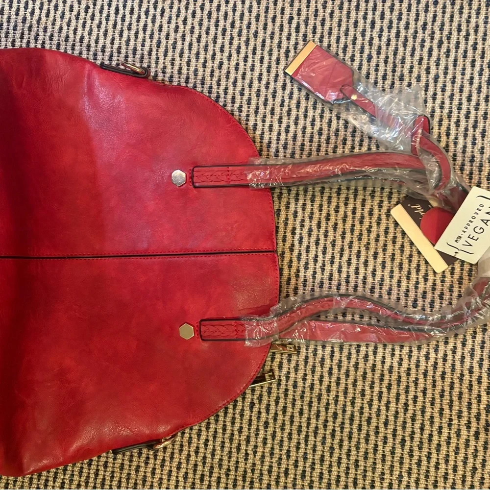 RORY 3 COMPARTMENT BOWLER BAG - Picture 2 of 3